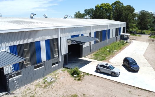 Alquiler de nave logística con amplia playa de maniobras cerca de Ruta 102 - Interra